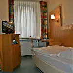 Partner Central-hotel Hotel 3*