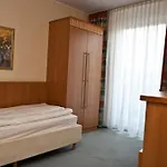 Partner Central-hotel 부퍼탈