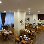 Partner Central-hotel 호텔 3*