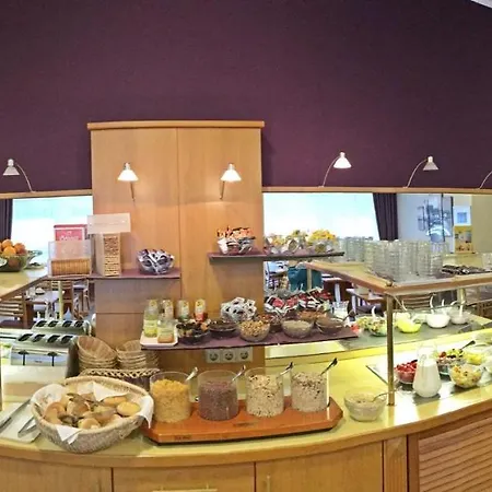 Partner Central-hotel 3* وبرتال