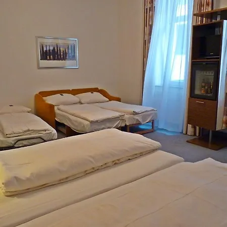 Partner Central-hotel فندق وبرتال