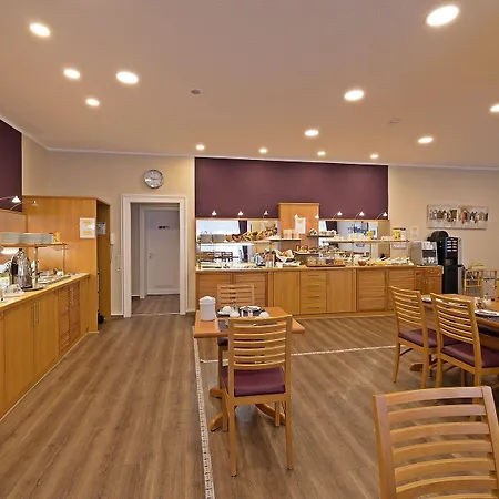 Partner Central-hotel 3* 伍珀塔尔