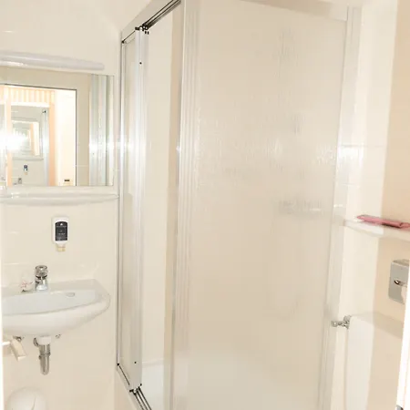 Partner Central-hotel ホテル