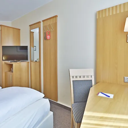 Partner Central-hotel Hotel 3*