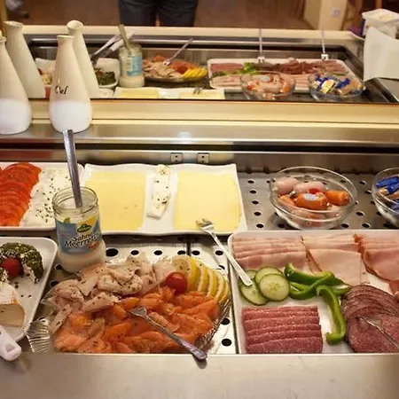 Partner Central-hotel 3*