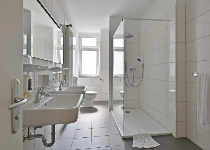 Partner Central-hotel 3*