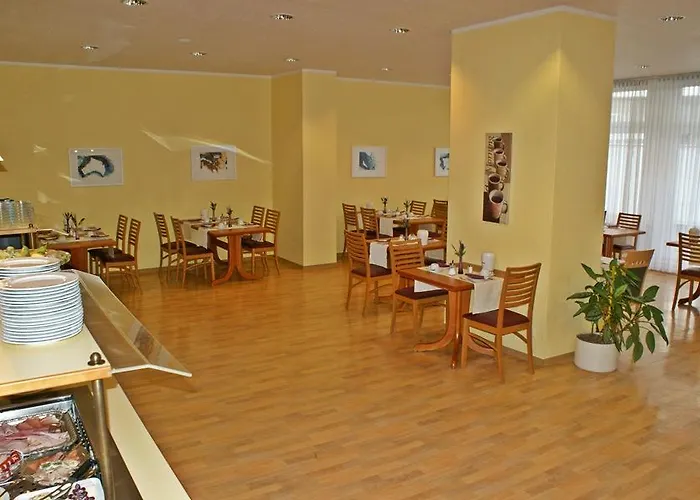 Partner Central-hotel 3*