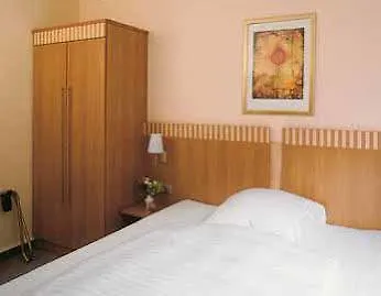 Partner Central-hotel 3*