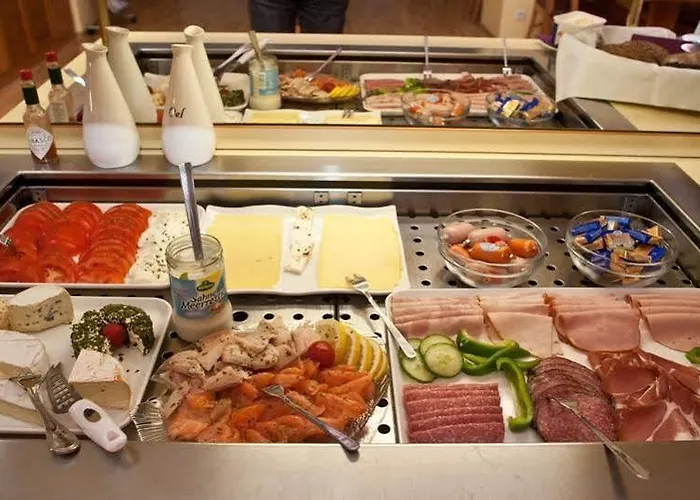 Partner Central-hotel 3*