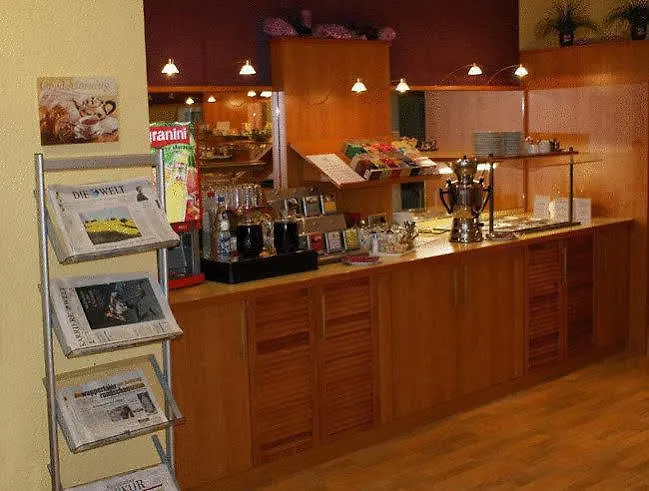 Partner Central-hotel וופרטל