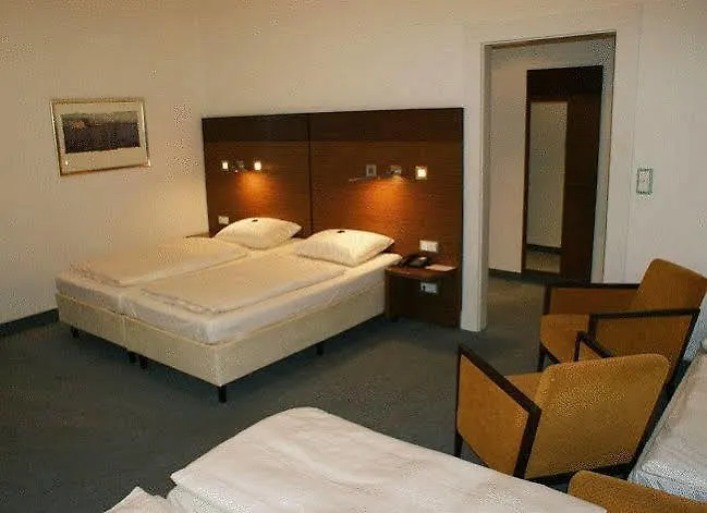 Partner Central-hotel Hotel 3*